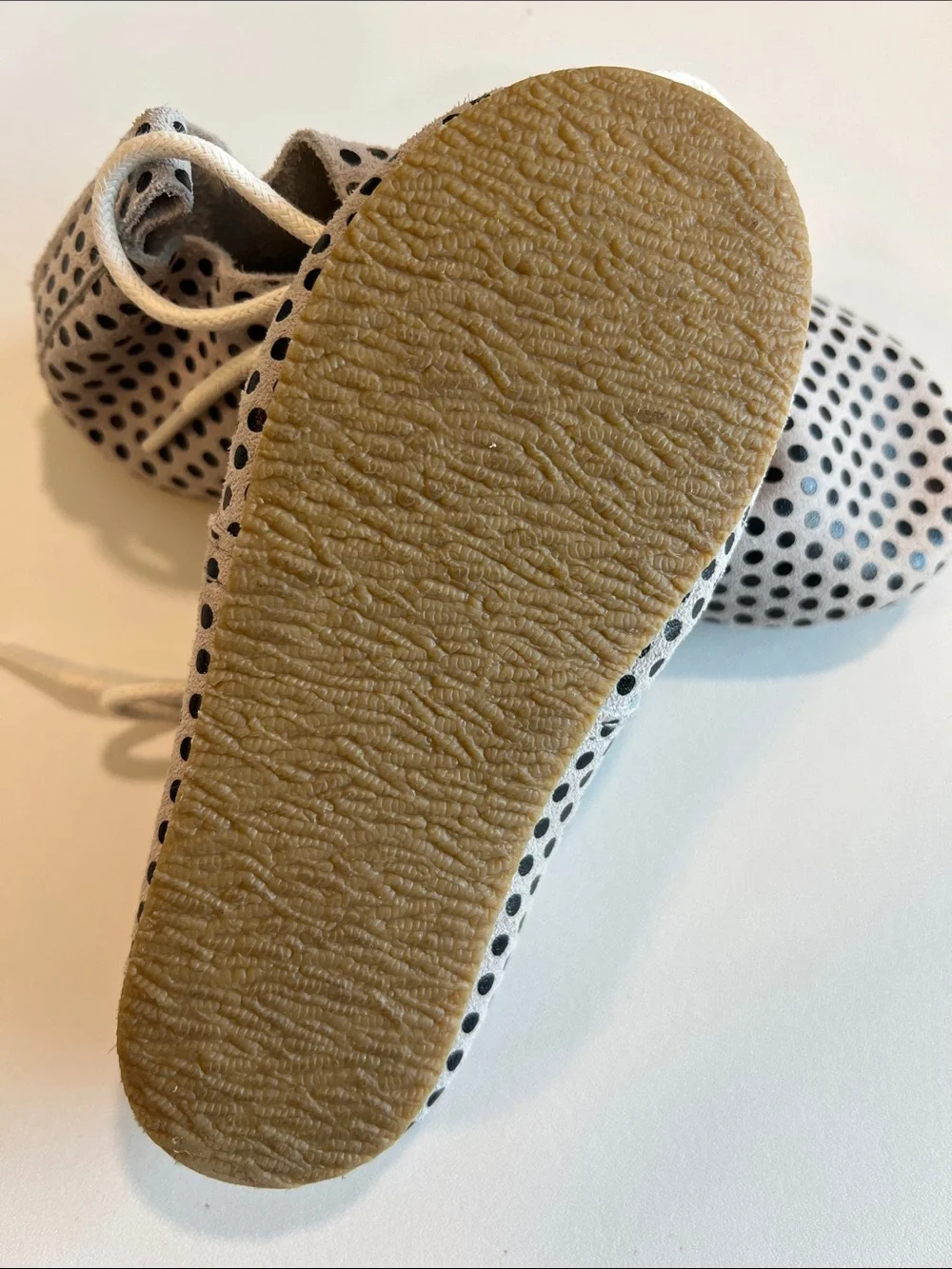 Piper and Finn - 8 Kids Polka Dot Lace-Up Shoes - White with Black Dots, suede